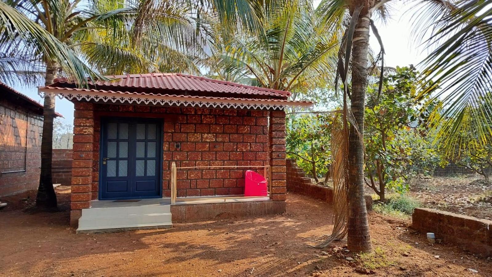 Saka Kadams Home Stay Guhāgar エクステリア 写真